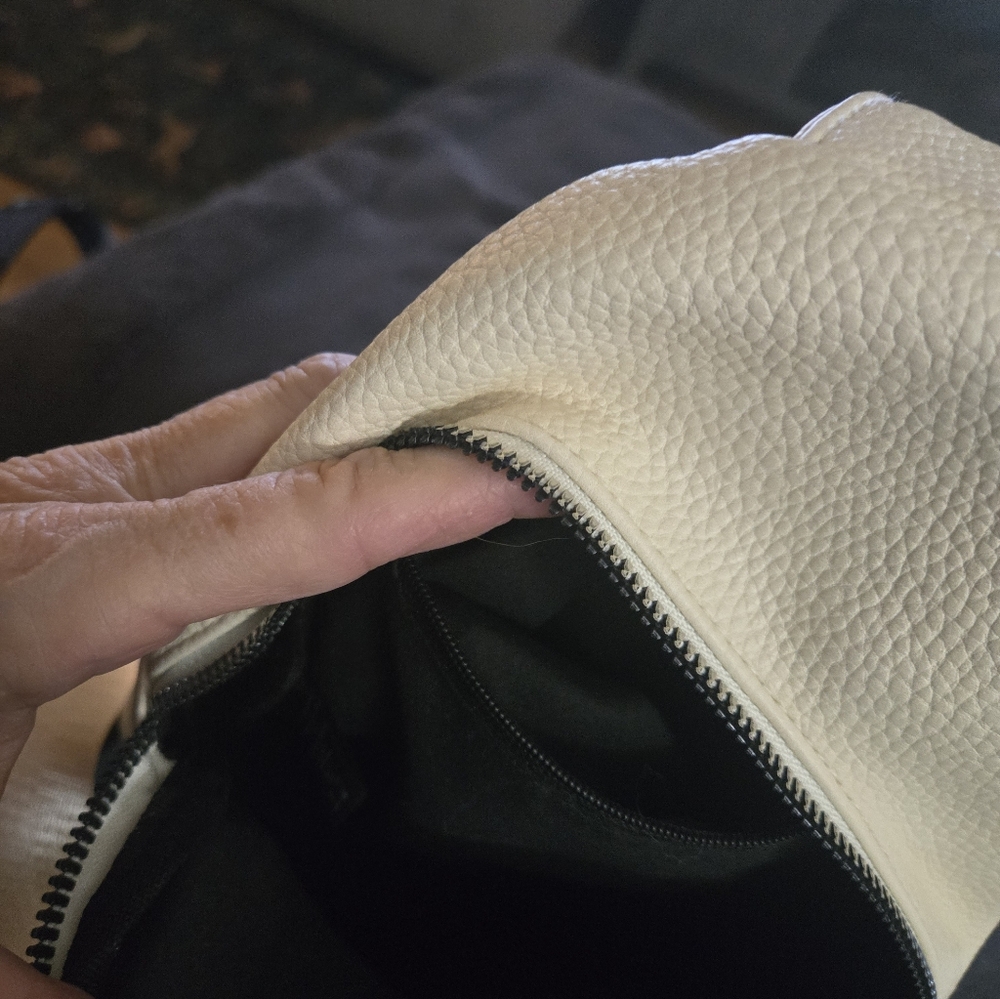 Mickey Mouse Sling - Picture 3 of 3